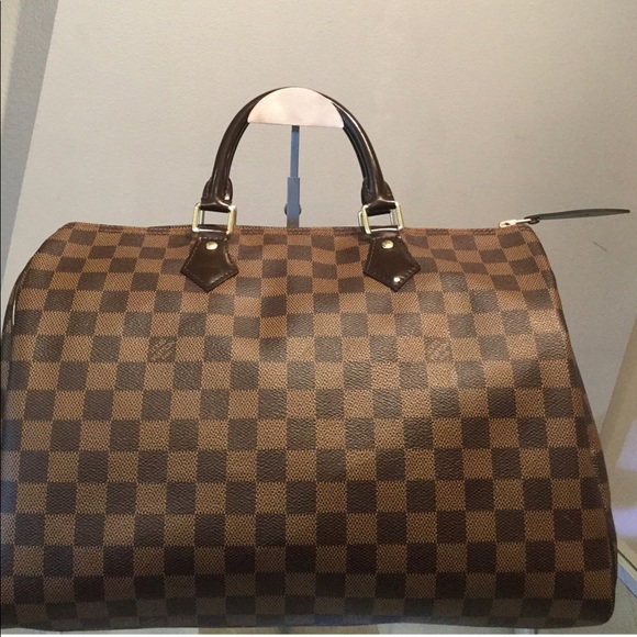Louis Vuitton Handbags - Louis Vuitton Damier Speedy 35
